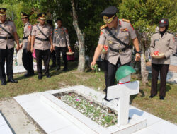 Peringati HUT ke 31, Polda Kalteng Gelar Ziarah dan Tabur Bunga di TMP Sanaman Lampang