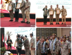 Kapolda Kalteng Terima Penghargaan Tingang Menteng Bapenyang Simpei dari Gerdayak Indonesia