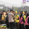 Brimob Kalteng Salurkan Air Bersih untuk Warga Desa Danau Usung